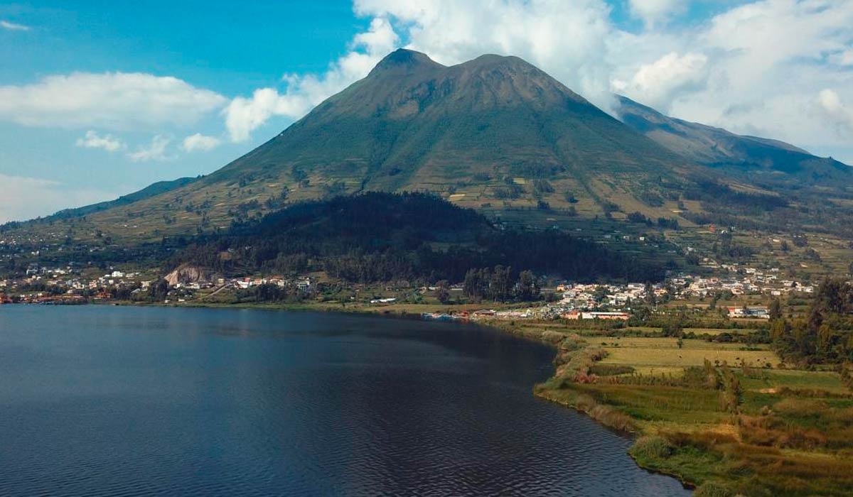 Descubre los lugares turísticos de Imbabura Enciclopedia del Ecuador